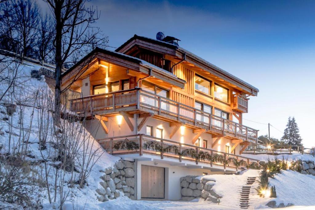 Superior Chalet With Hot Tub & Sauna Villa Combloux Exterior photo